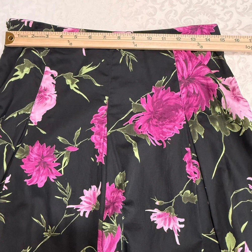 Talbots Pleated A-Line Skirt Womens 4 Black Pink Floral Knee Length Cotton Blend